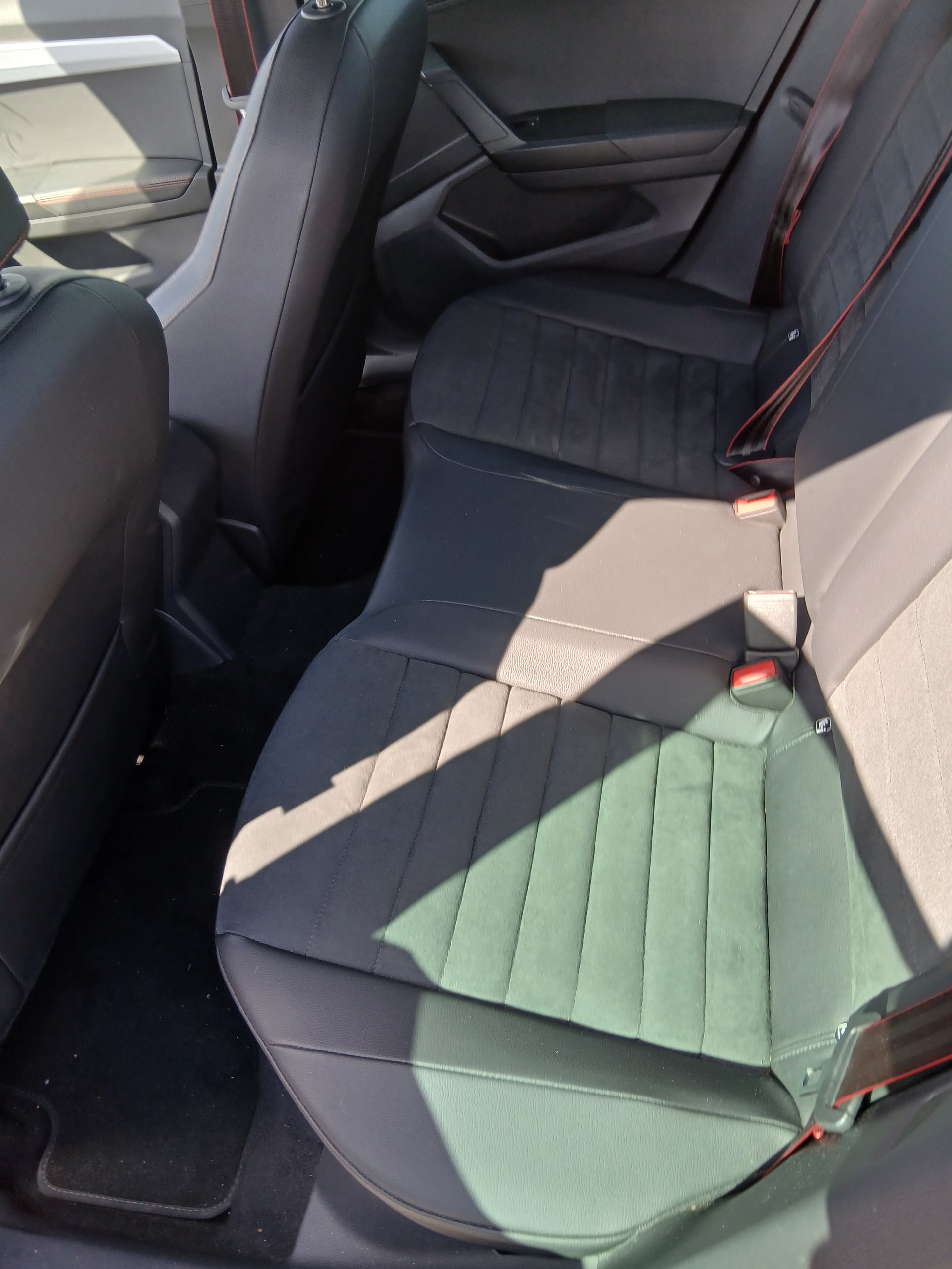 SEAT Ibiza 1.0 EcoTSI FR DSG-image-7