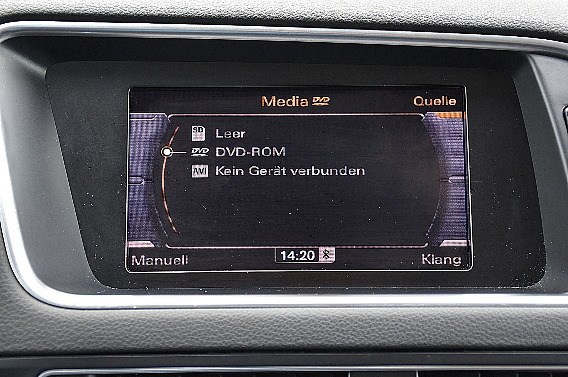 AUDI Q5 2.0 TDI quattro S-tronic-image-8