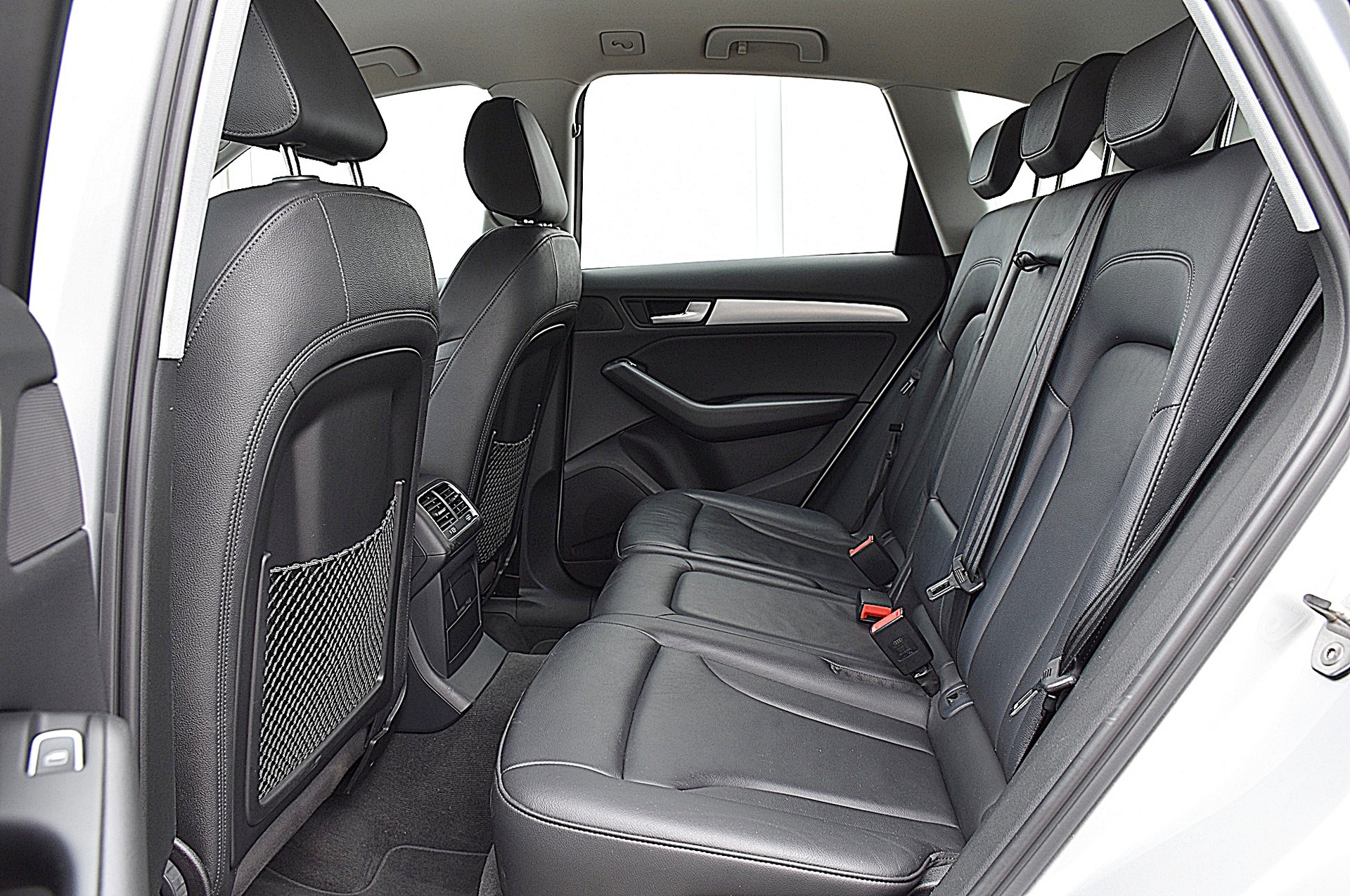 AUDI Q5 2.0 TDI quattro S-tronic-image-14