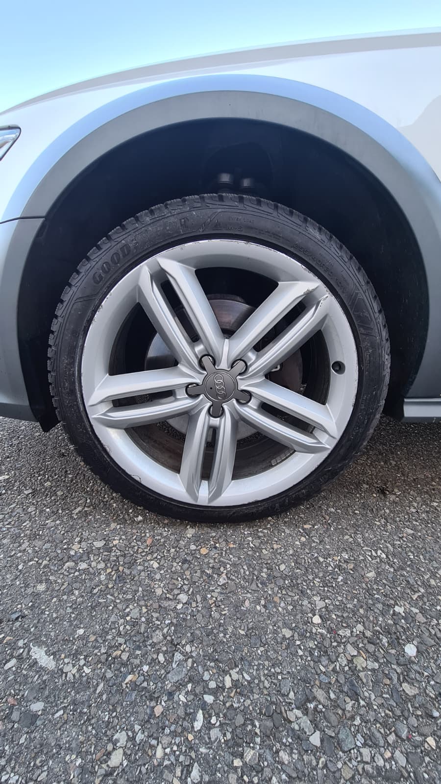 AUDI A6 allroad 3.0 TDI V6 quattro S-tronic ** 245 PS ** Voll-Leder ** Gr-Navi ** RF-Kamera ** Panorama-Glasdach ** Frisch Ab MFK-image-17