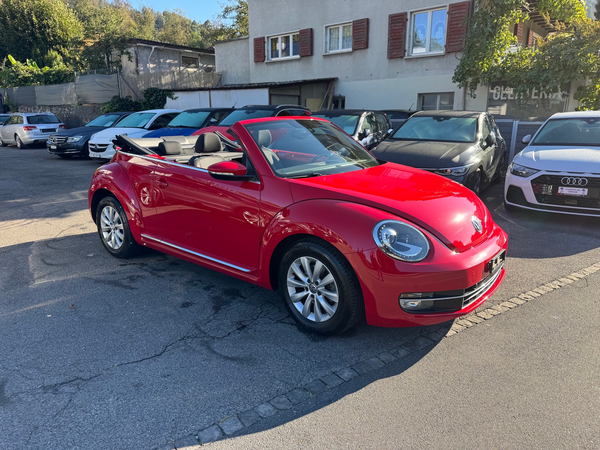 VW Beetle Cabrio 1.2 TSI BMT Design DSG-image-5