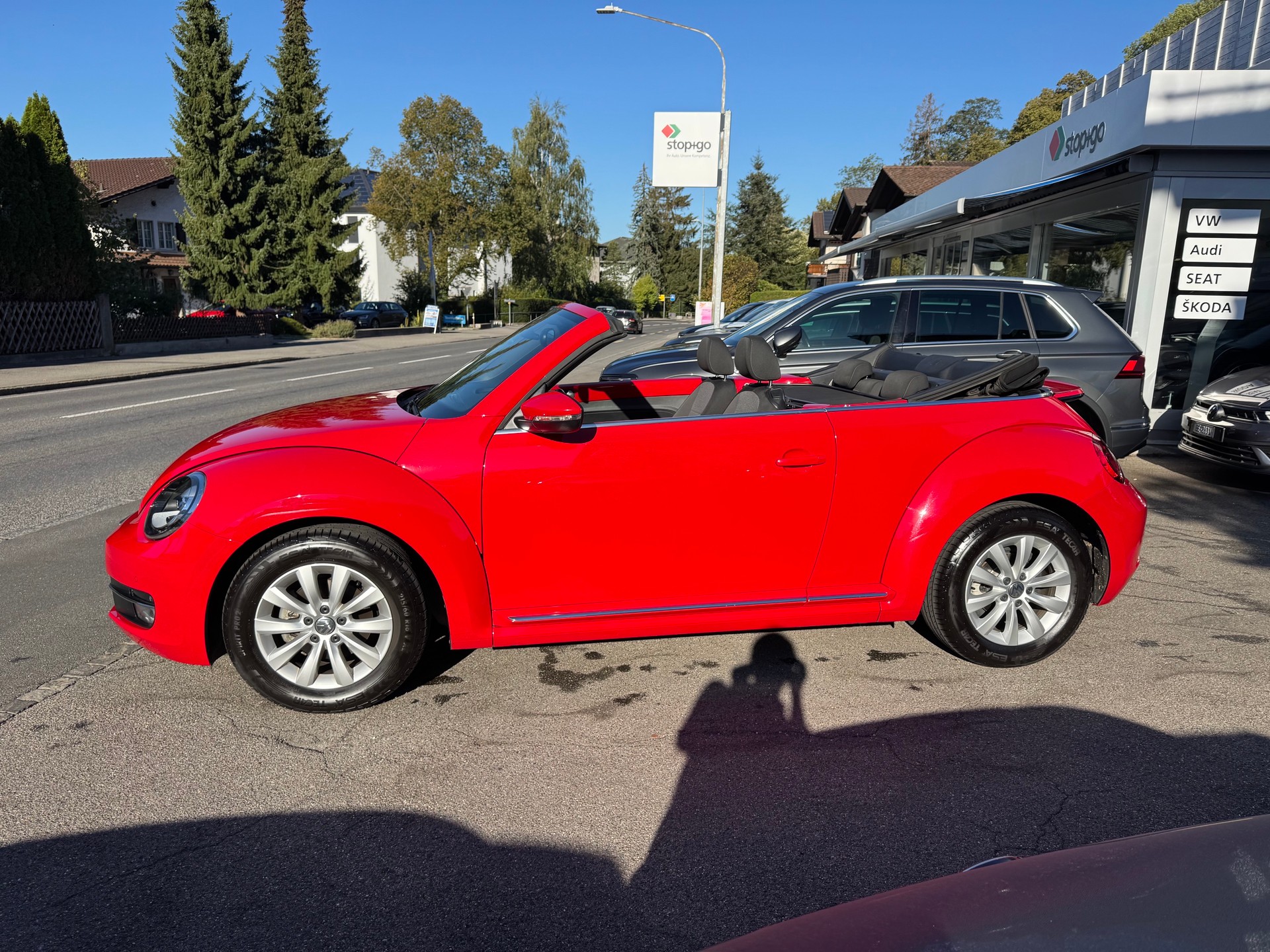 VW Beetle Cabrio 1.2 TSI BMT Design DSG-image-10
