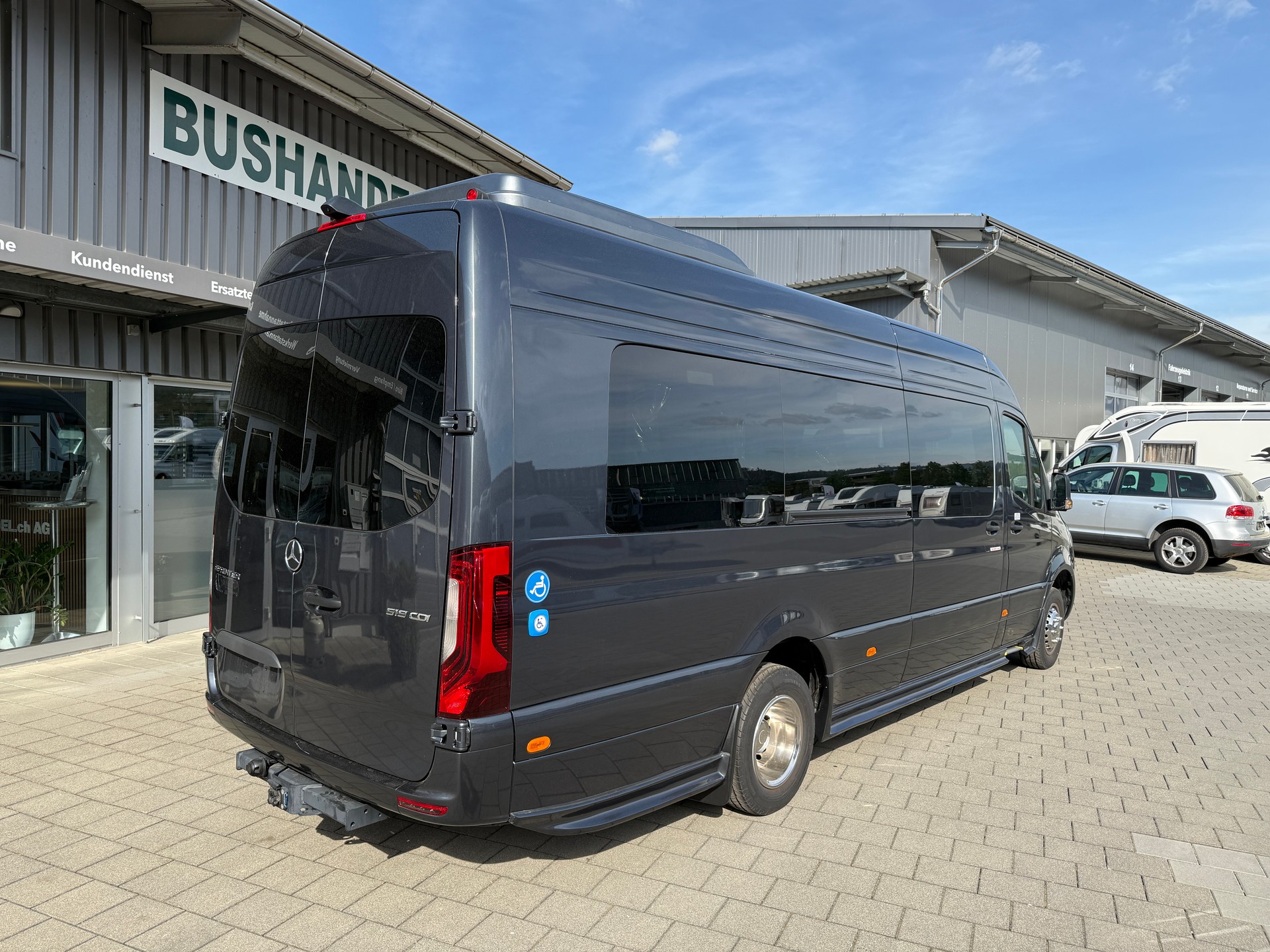MERCEDES-BENZ Midibus mit 17/21 Plätze oder bis 4 Rollstühle-image-2