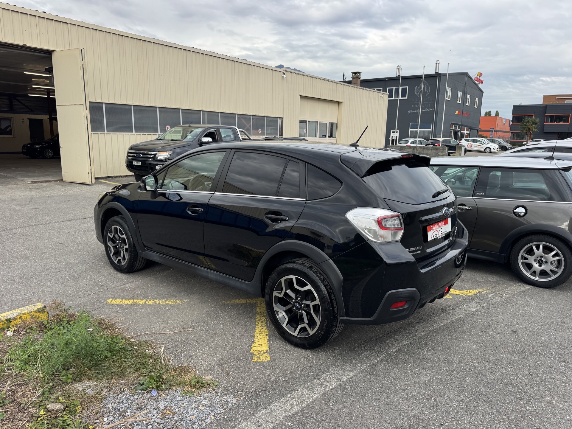 SUBARU XV 2.0 Swiss Three AWD CVT Six Star Ed.-showroom-element-3