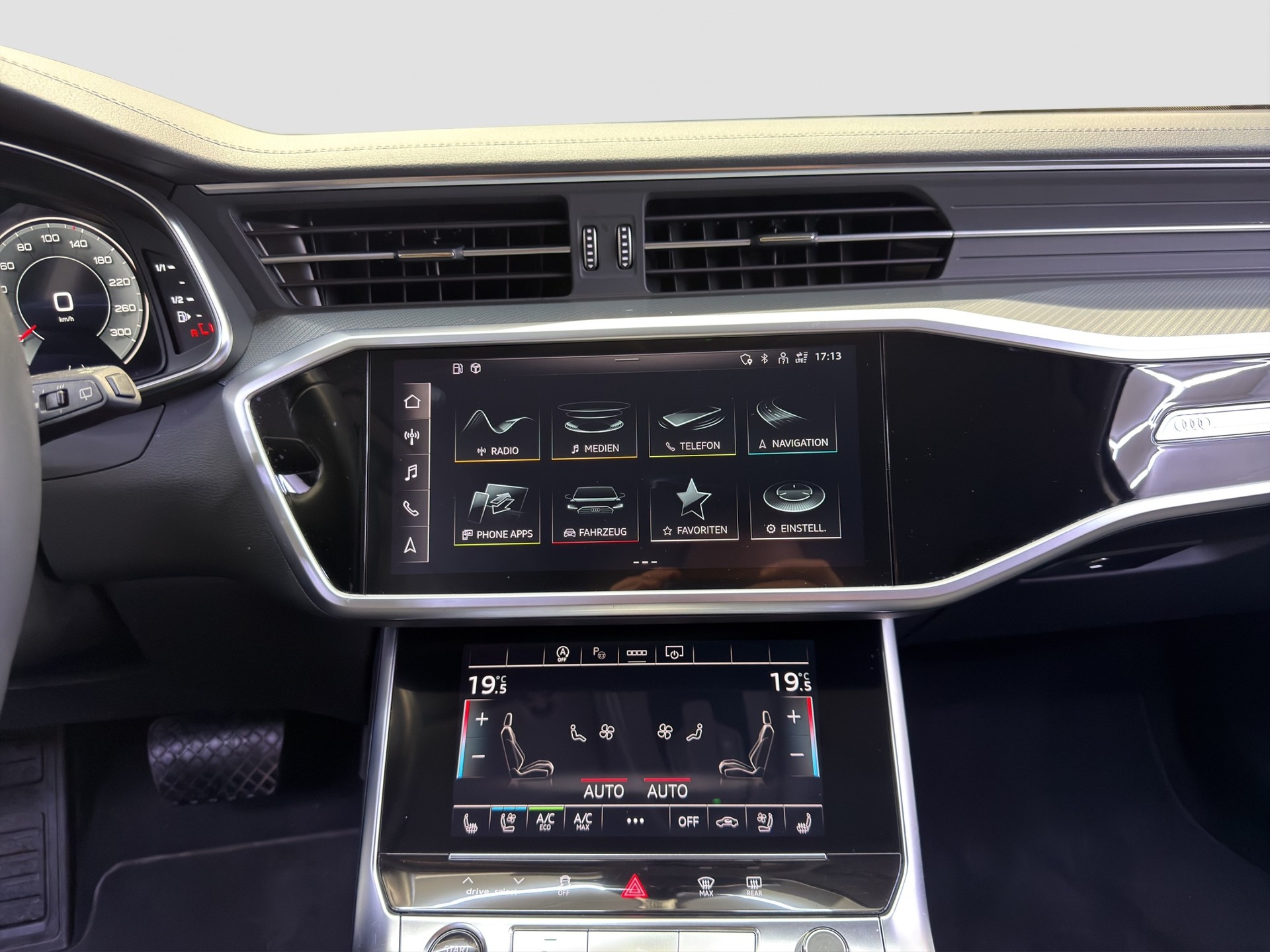 AUDI A6 Avant 45 TFSI Design S-tronic-image-8
