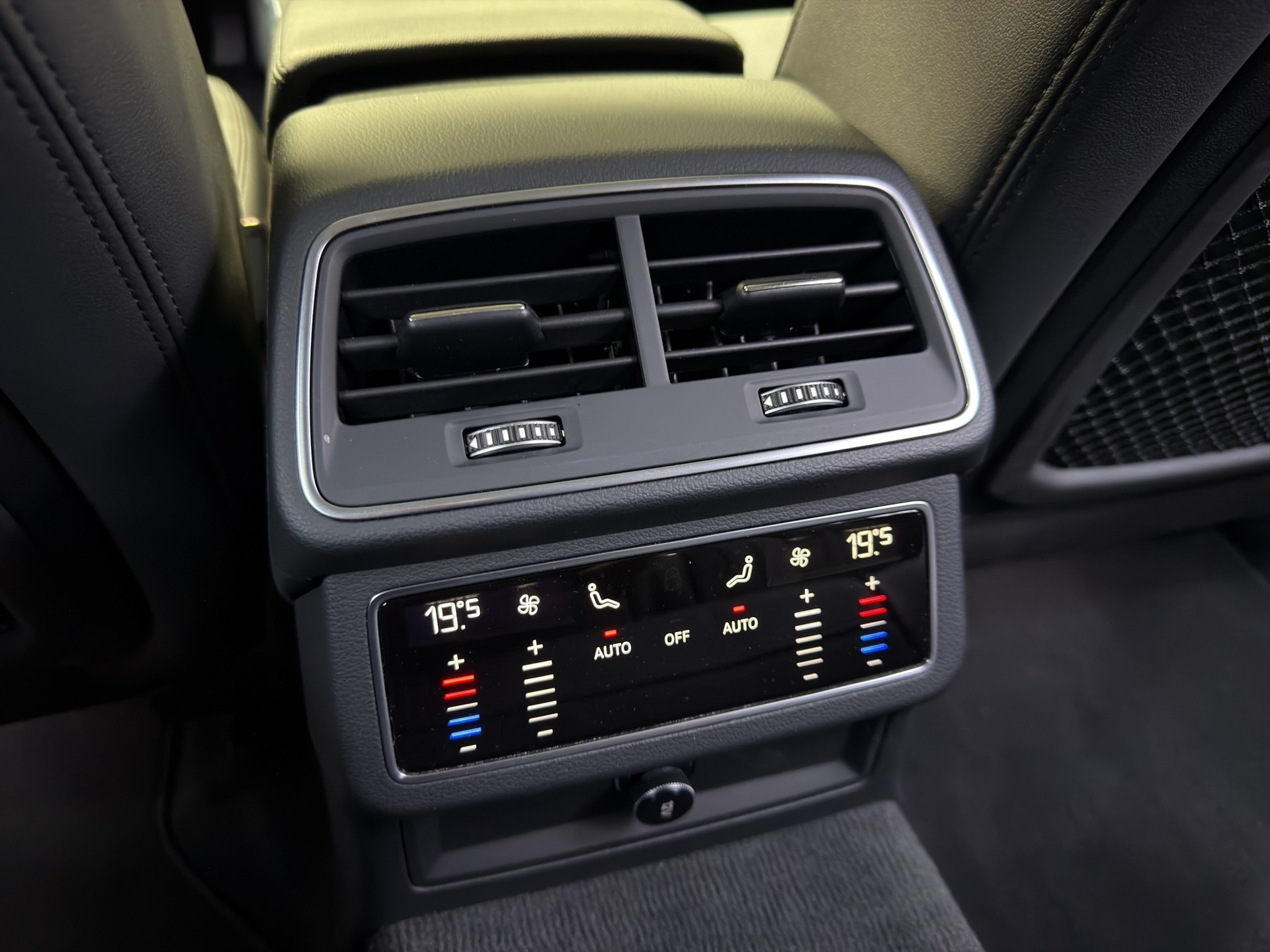 AUDI A6 Avant 45 TFSI Design S-tronic-image-27