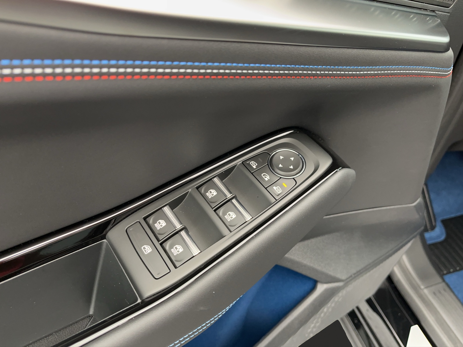 RENAULT Rafale 1.2 E-Tech Plug-in Atelier Alpine-image-12