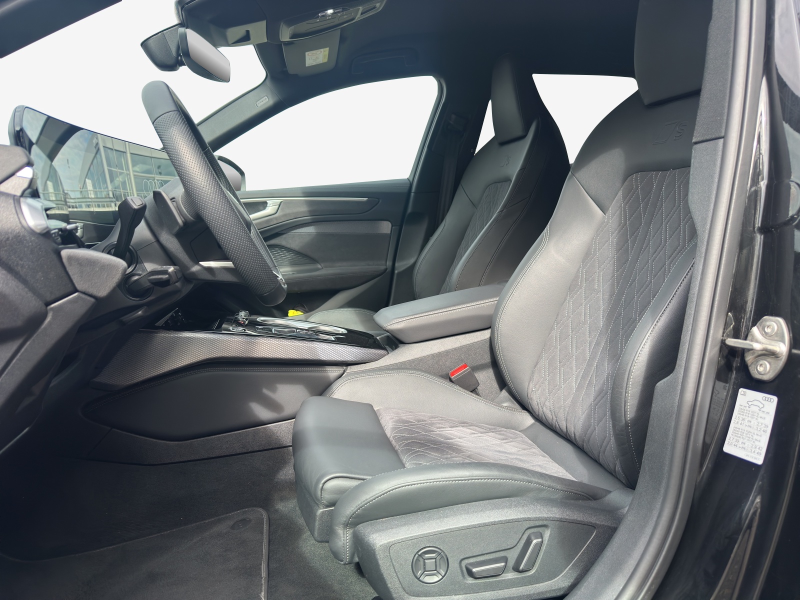 AUDI A6 Avant e-hybrid quattro 220 kW S tronic-image-7