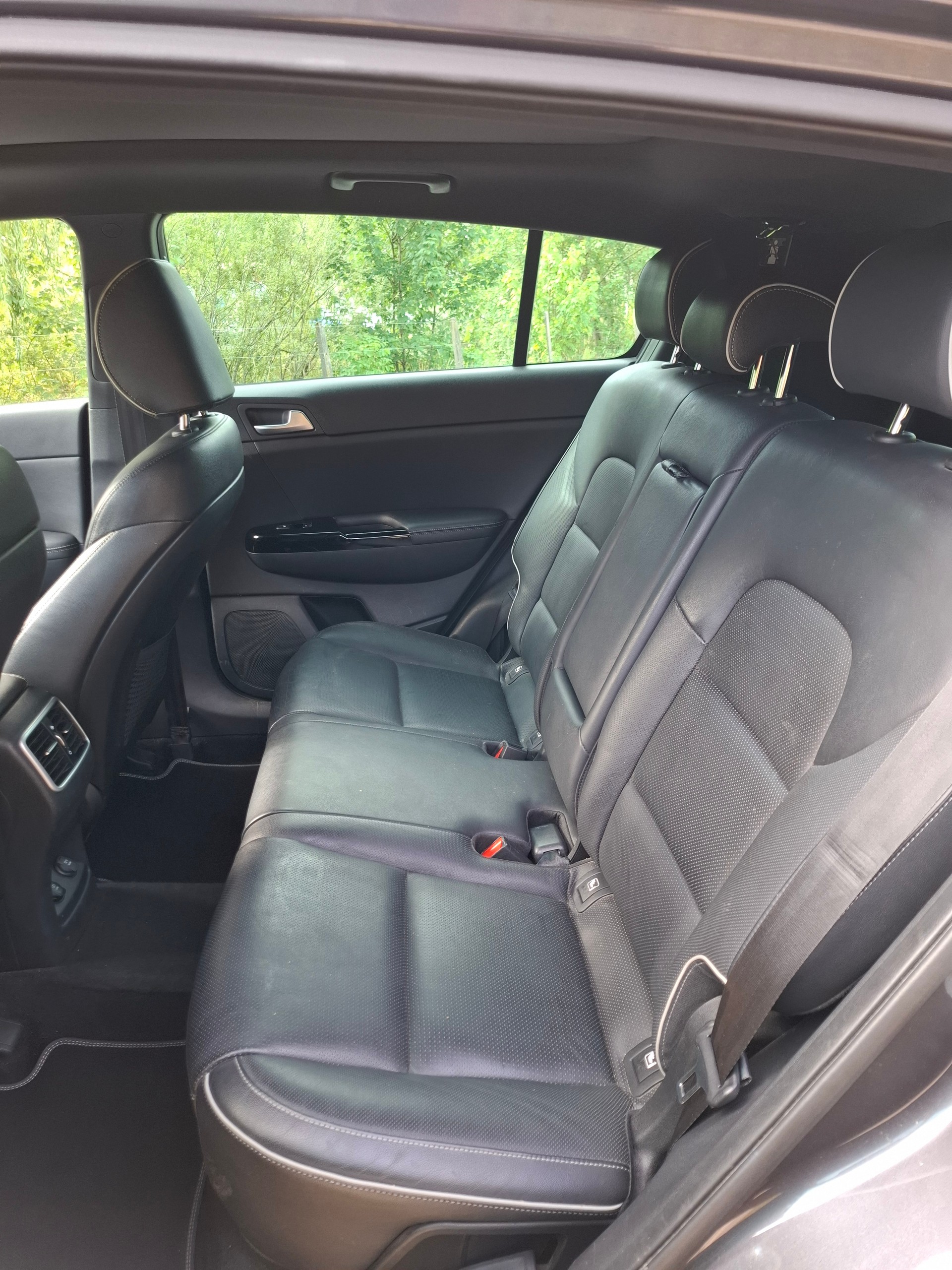 KIA 1.6 T-GDi Style GT Line 4WD-image-4