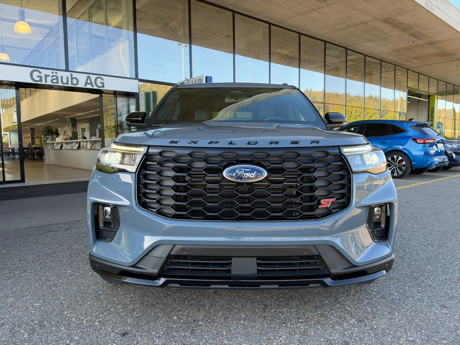 FORD Explorer ST - US Version Direktimport mit vielen coolen Extras drin-image-1
