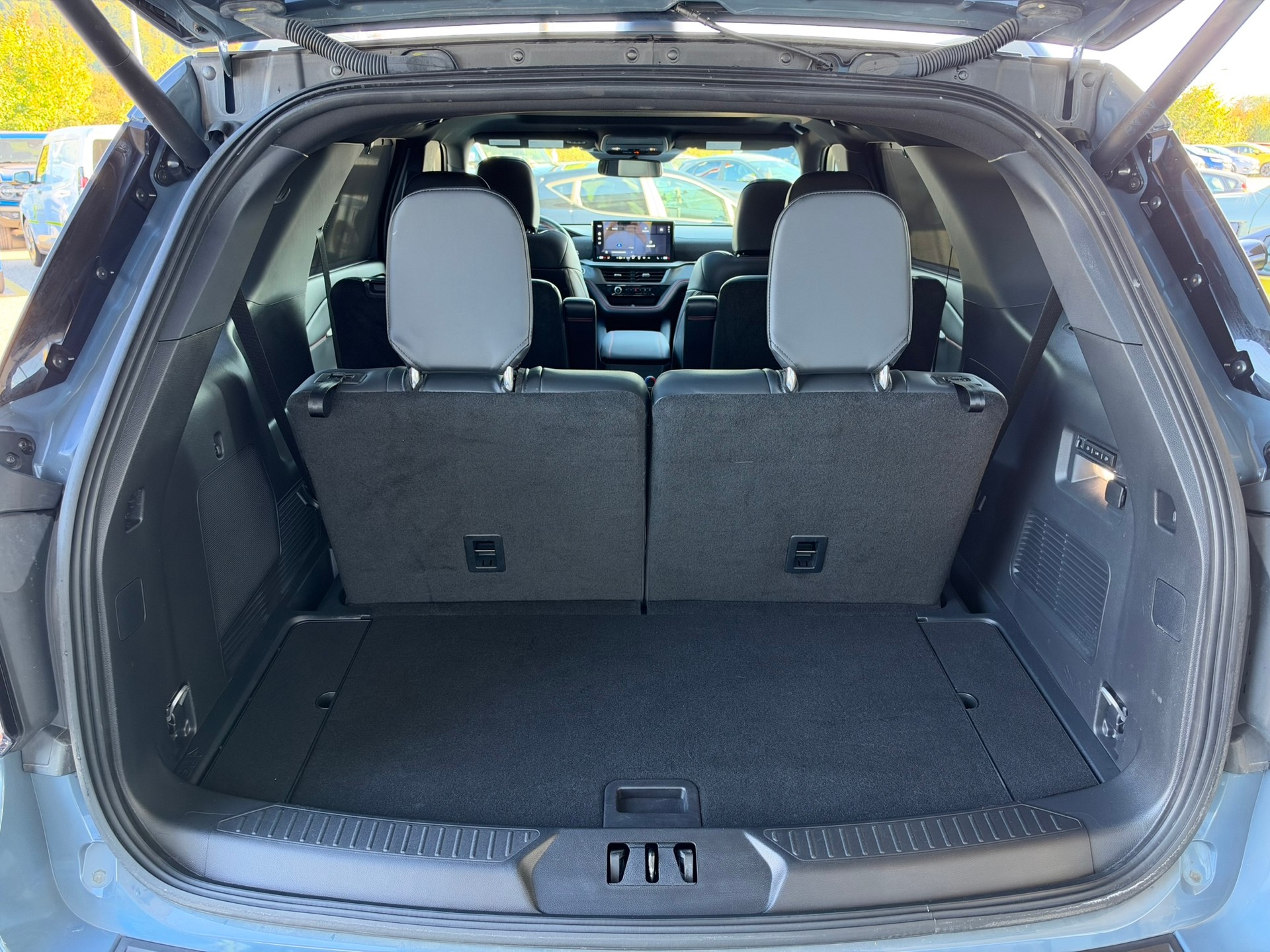 FORD Explorer ST - US Version Direktimport mit vielen coolen Extras drin-image-6