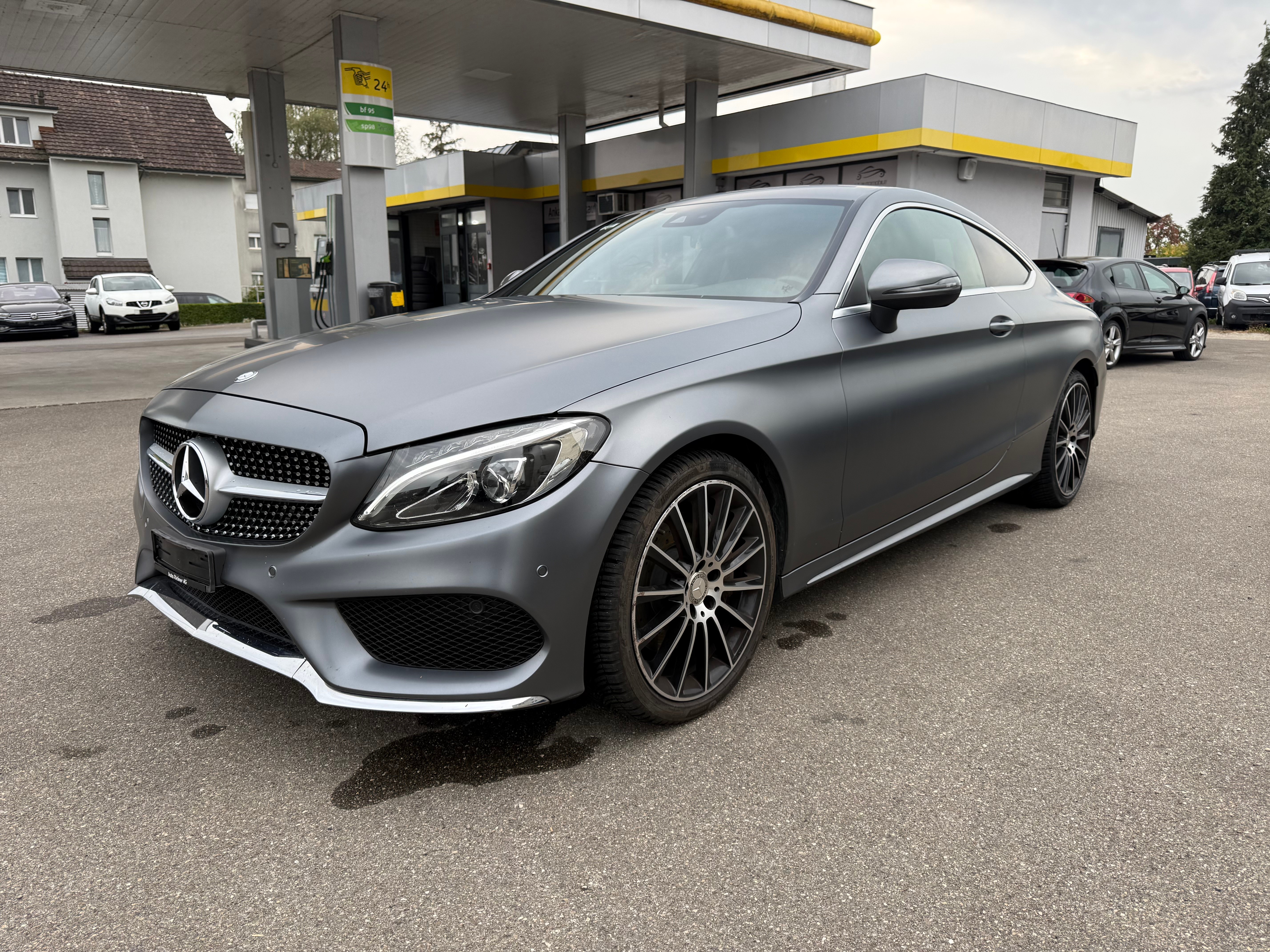 Car photo
