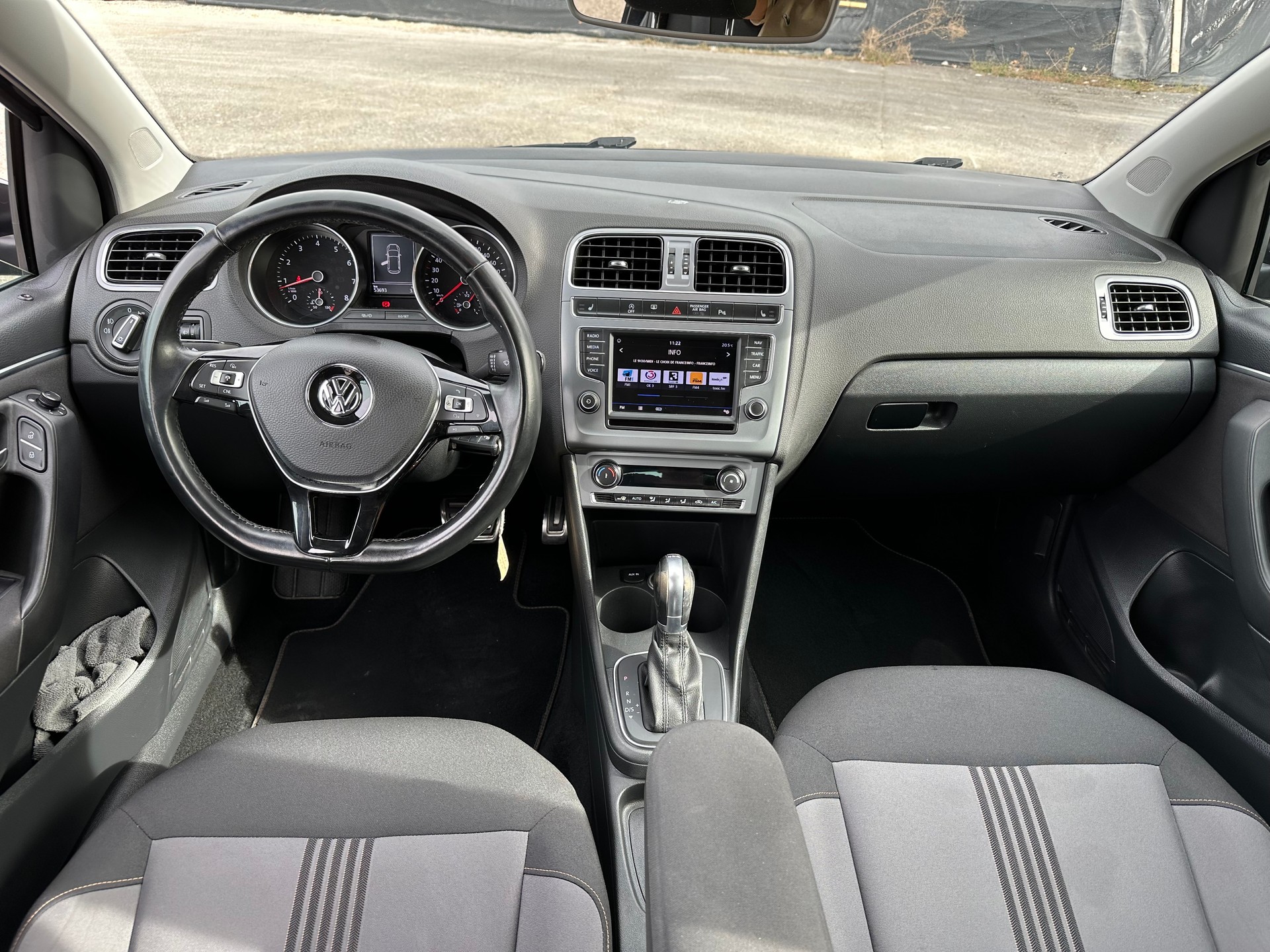 VW Polo 1.2 TSI BMT Lounge DSG-image-8