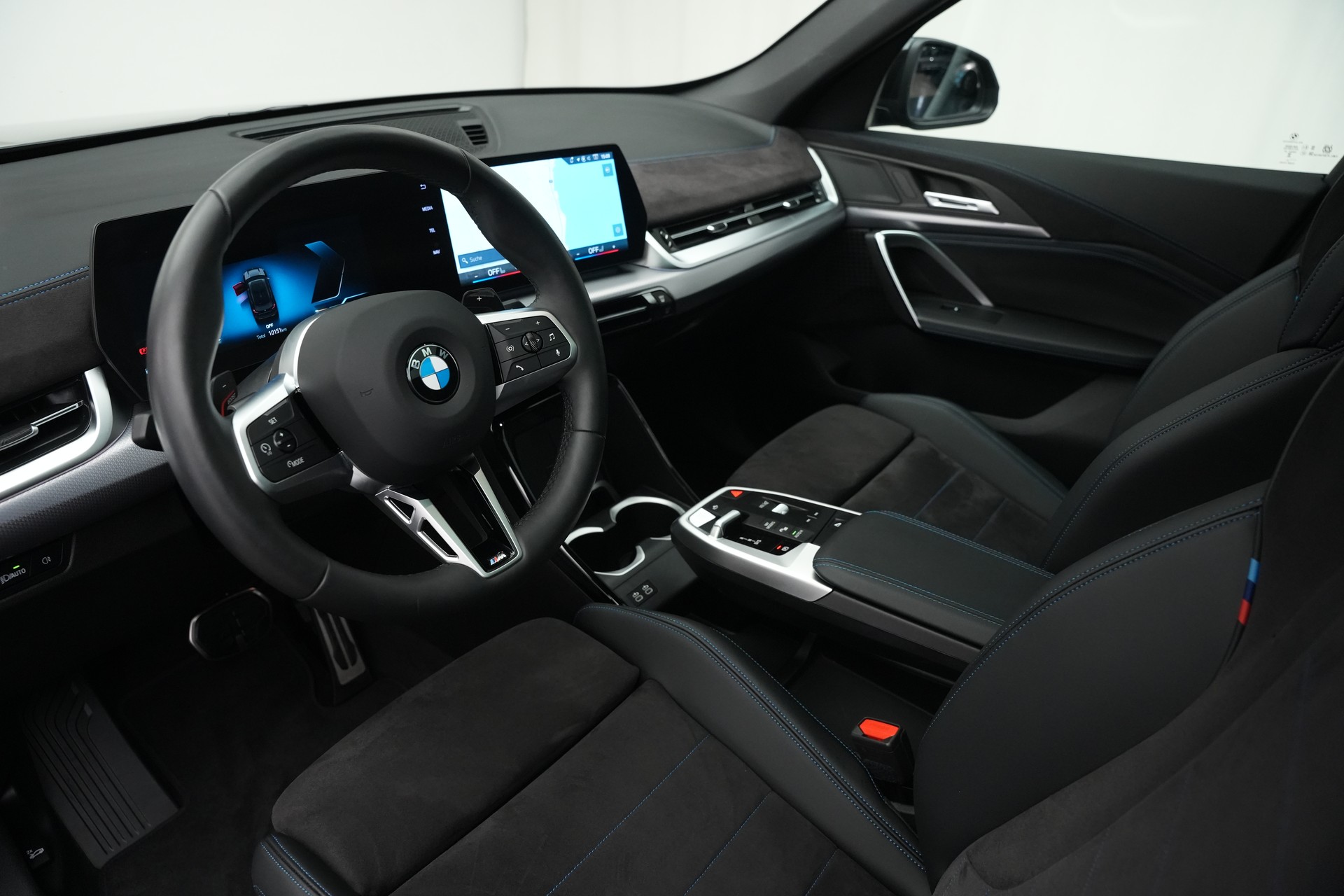 BMW X1 sDrive 18i M Sport *Panorama* *Harman/Kardon*-image-10