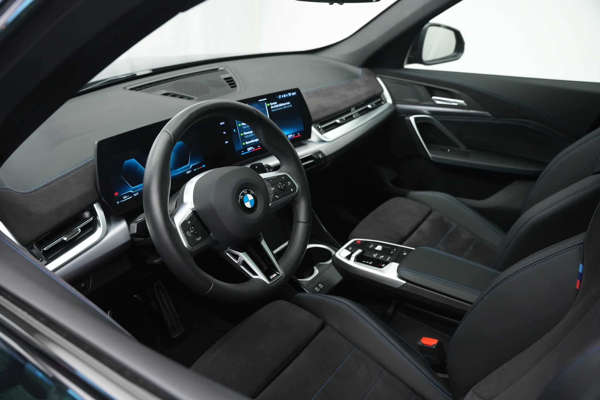 BMW X1 sDrive 18i M Sport *Panorama* *Harman/Kardon*-image-18