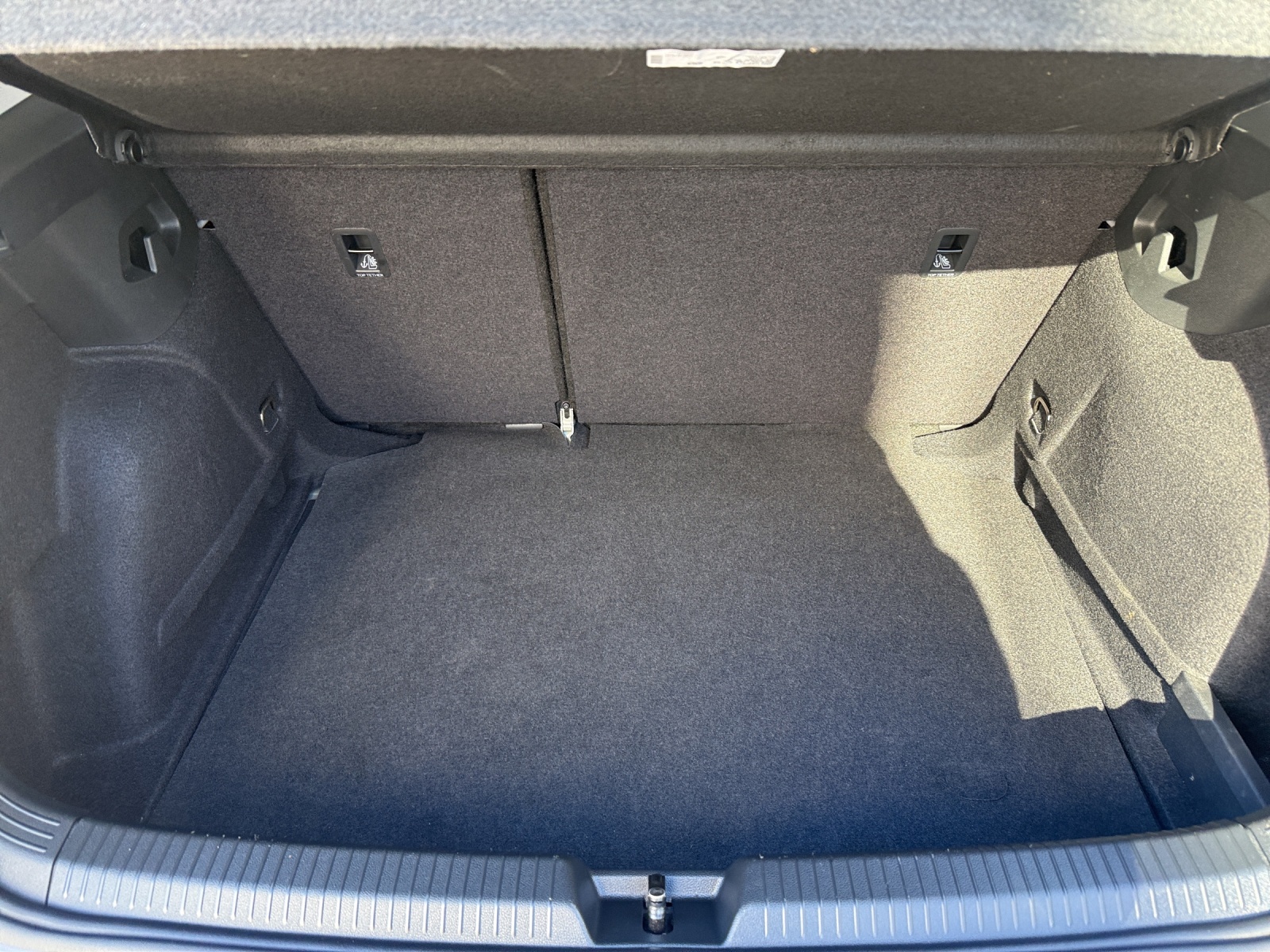 VW Golf 1.5 TSI Basis-image-12