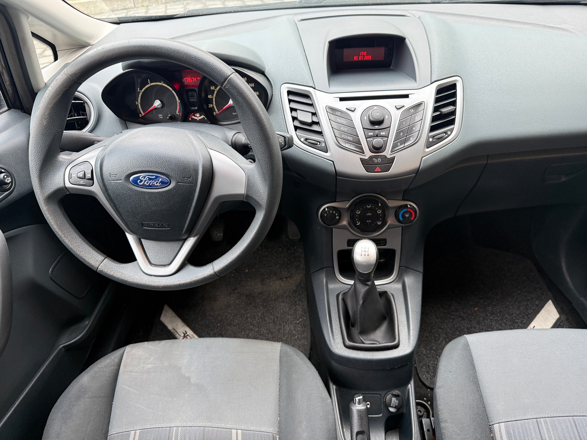 FORD Fiesta 1.25 16V Trend-image-14