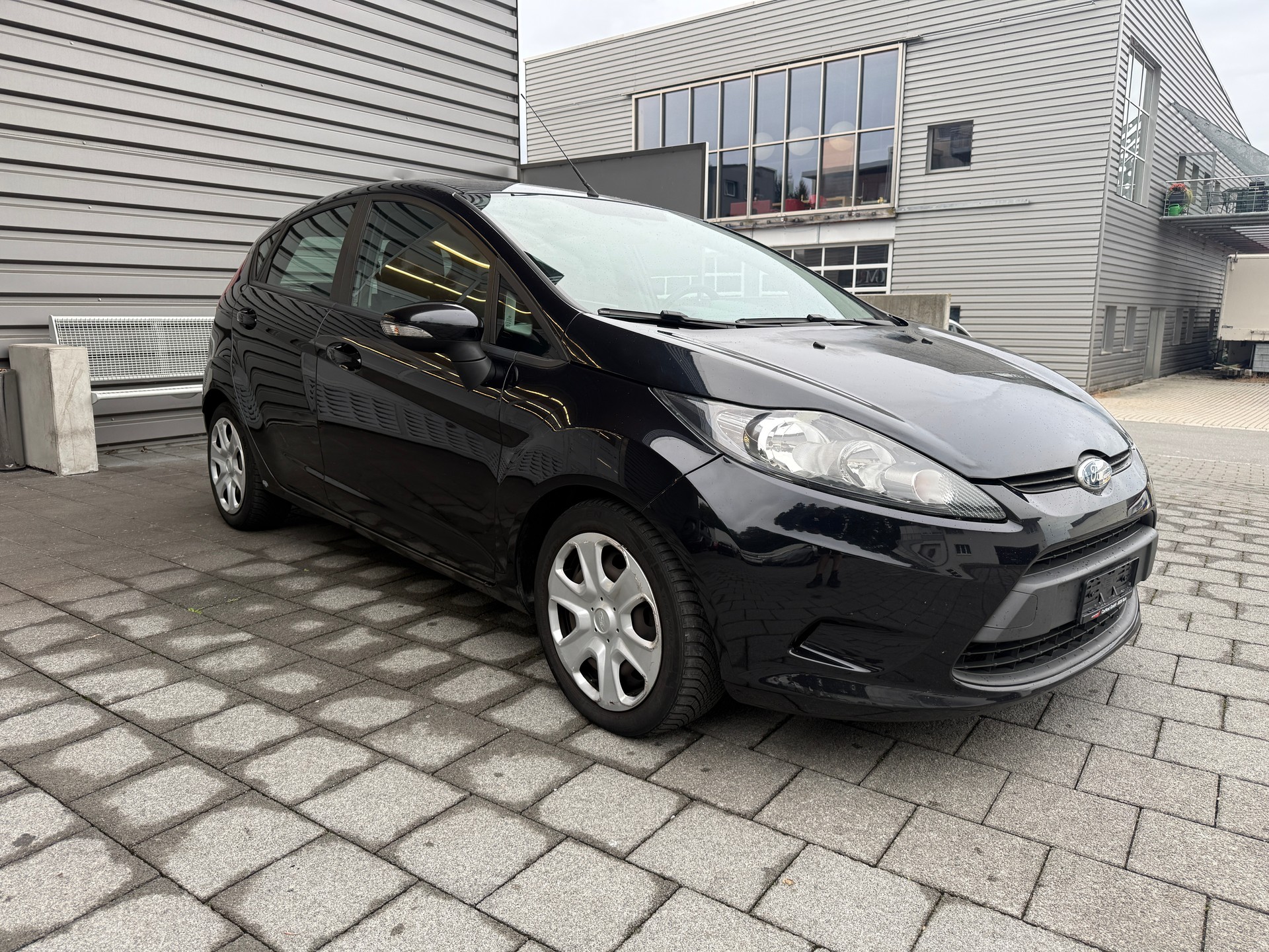 FORD Fiesta 1.25 16V Trend-image-2
