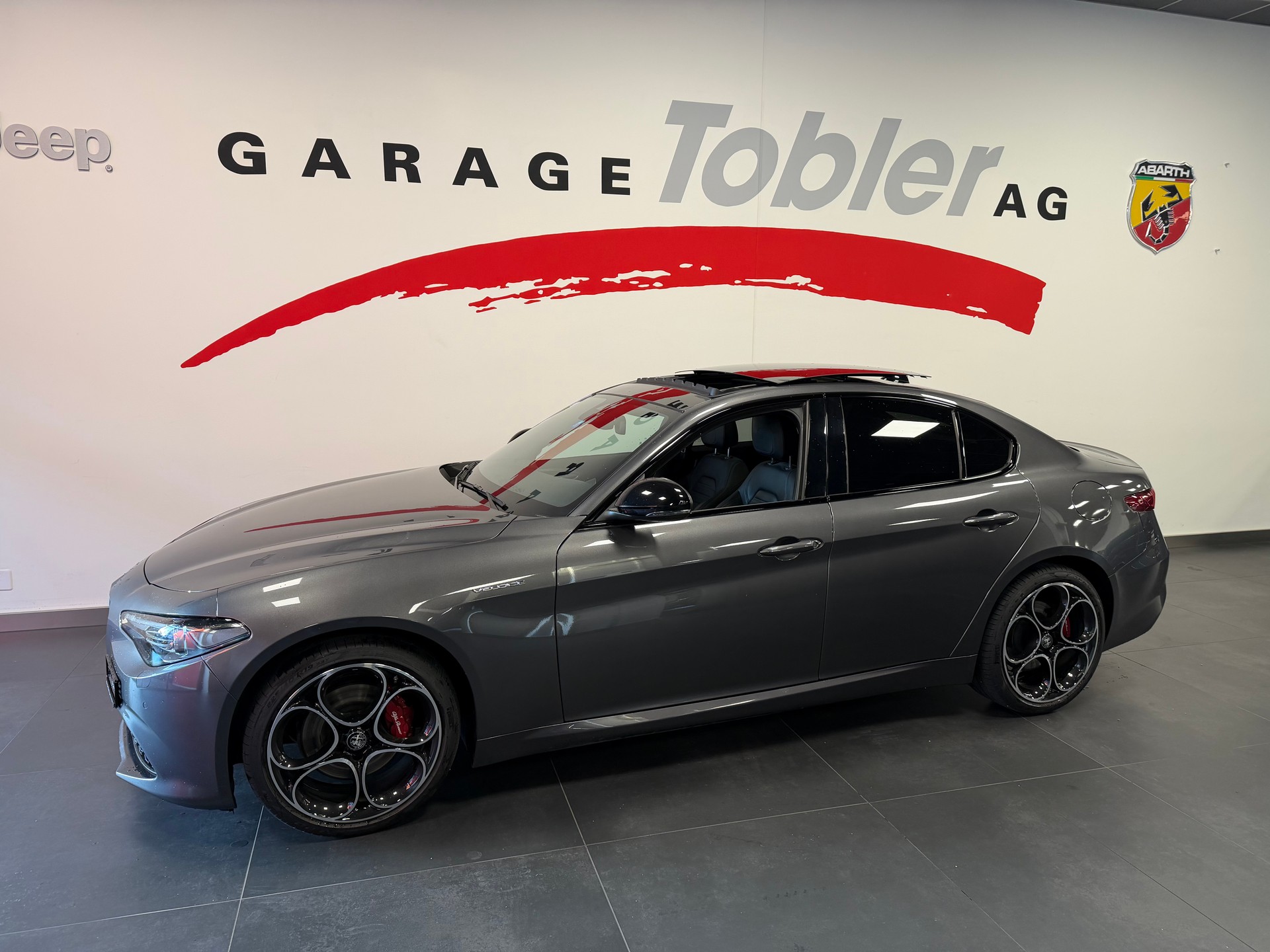 ALFA ROMEO Giulia 2.2 JTDM Veloce Q4 Automatic-image-3
