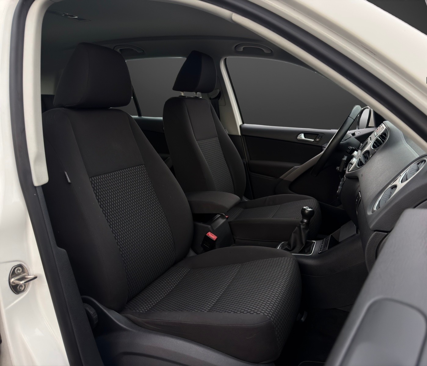 VW Tiguan 2.0 TDI 4x4 Trend&Fun mit 140 PS-image-8