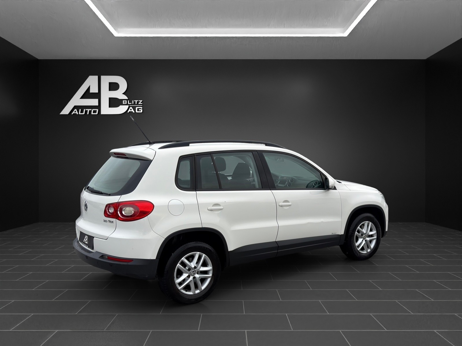 VW Tiguan 2.0 TDI 4x4 Trend&Fun mit 140 PS-image-4