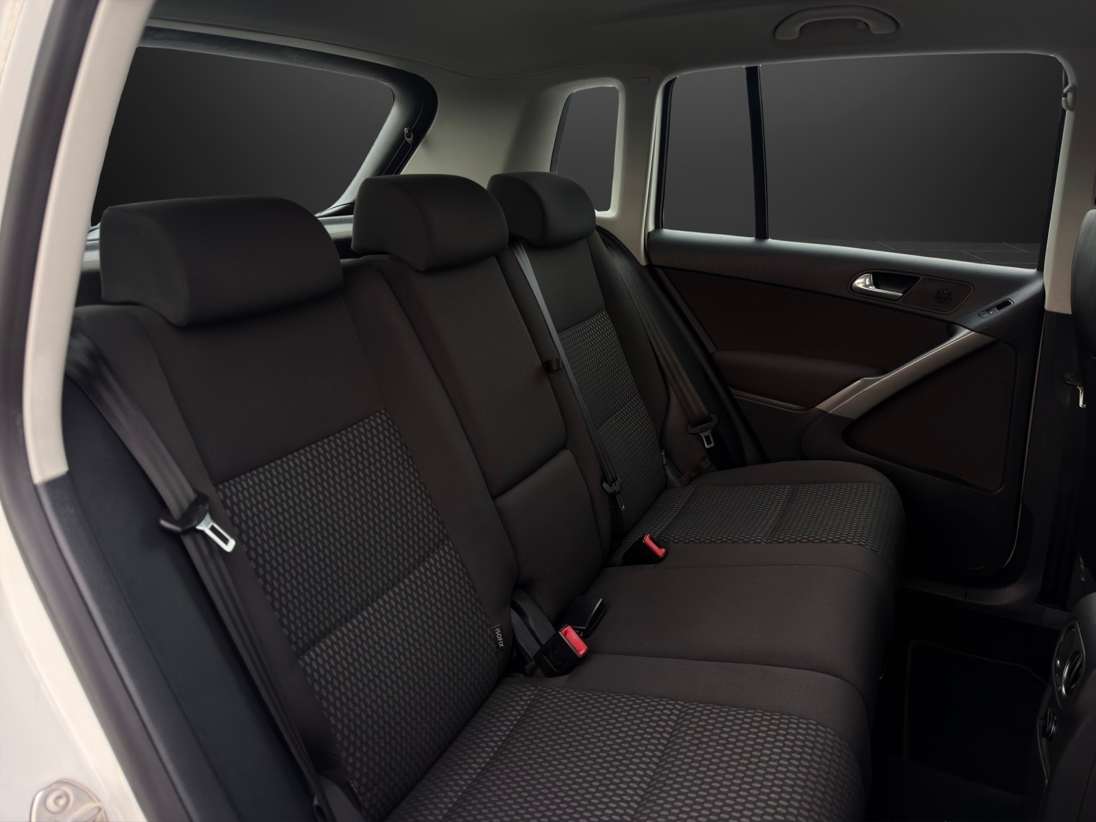 VW Tiguan 2.0 TDI 4x4 Trend&Fun mit 140 PS-image-12
