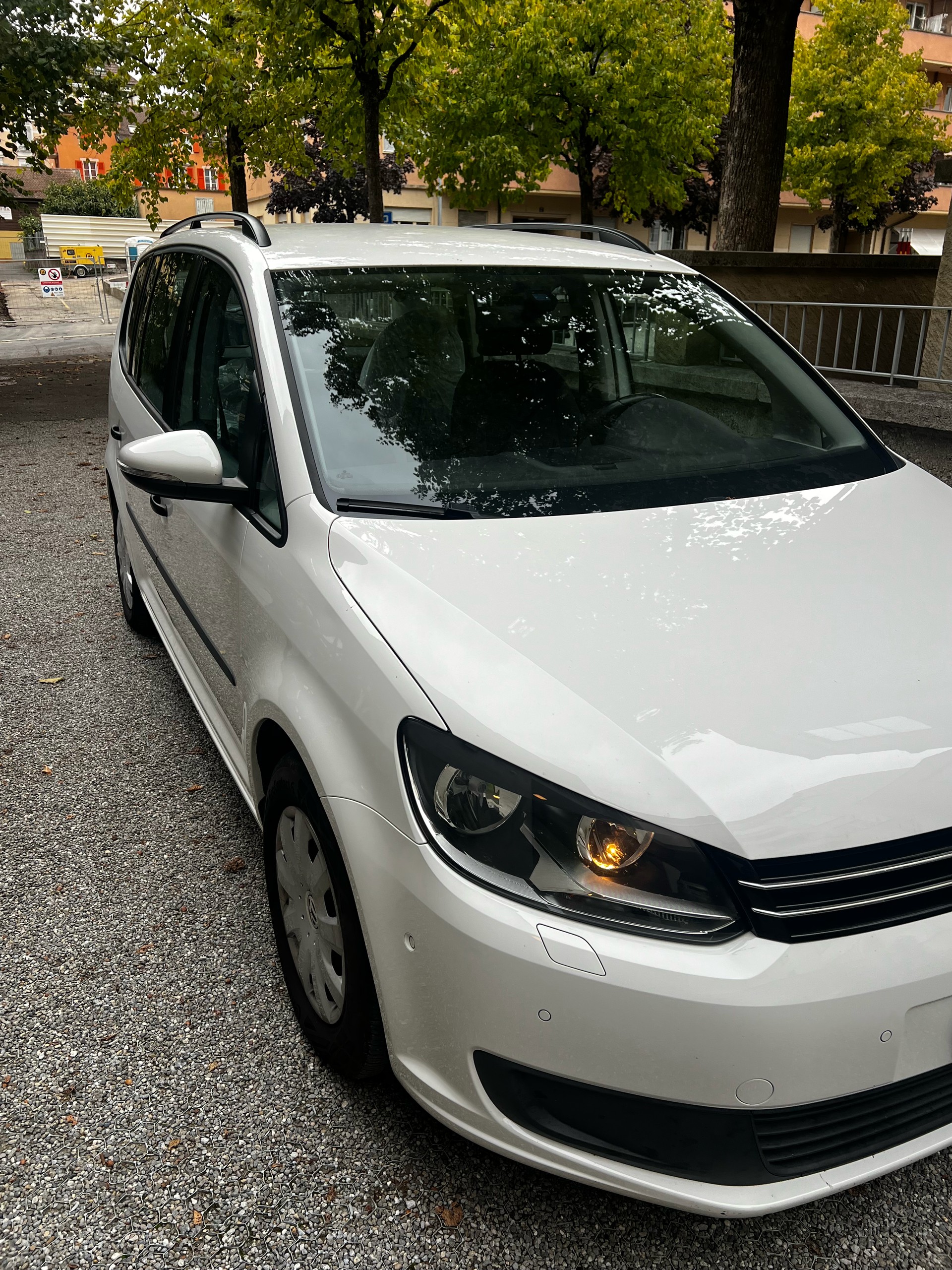 VW 1.6 TDI BlueMT Trendline-image-1