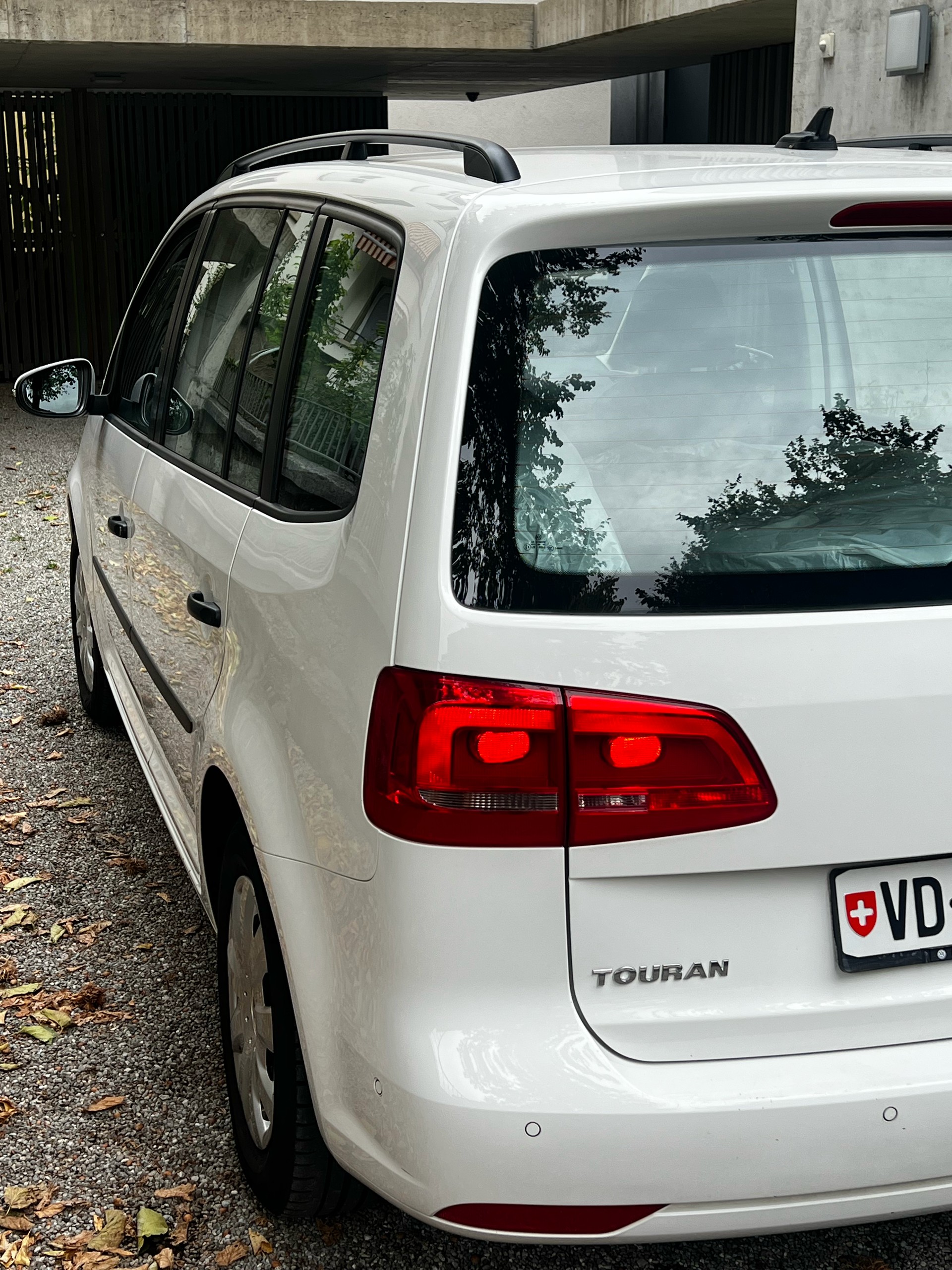 VW 1.6 TDI BlueMT Trendline-image-2