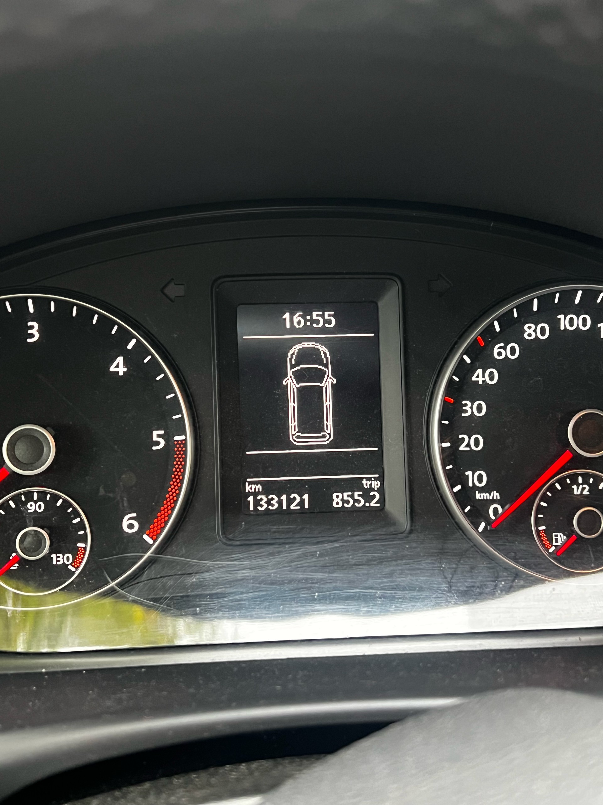 VW 1.6 TDI BlueMT Trendline-image-5