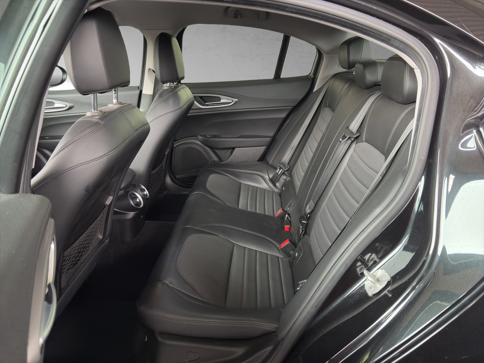 ALFA ROMEO Giulia 2.2 JTDM Super Automatic-image-6