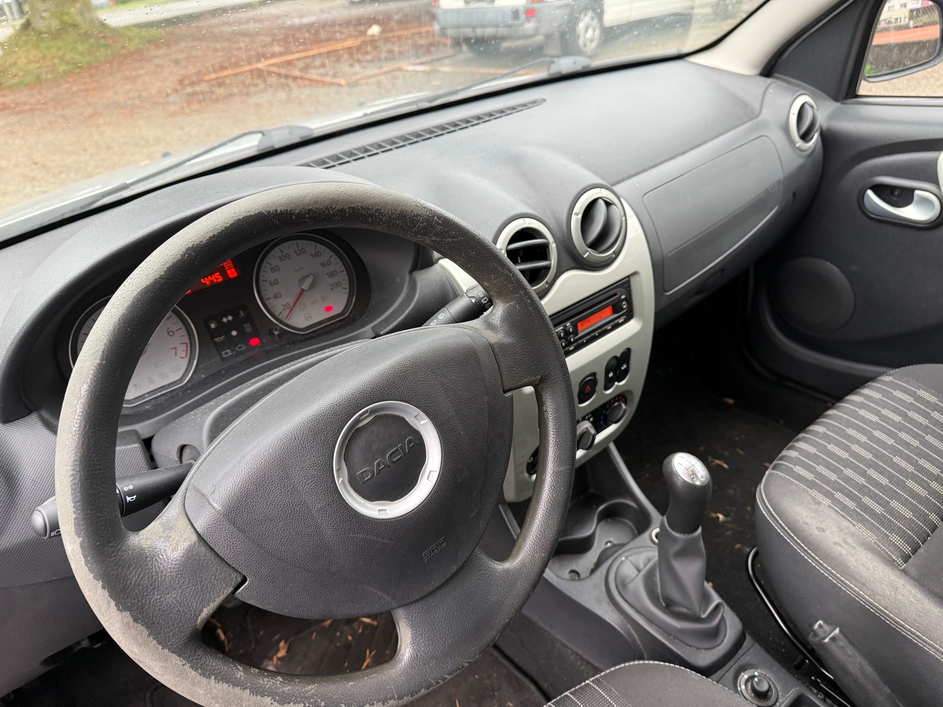 DACIA Sandero 1.6 Ambiance-image-7