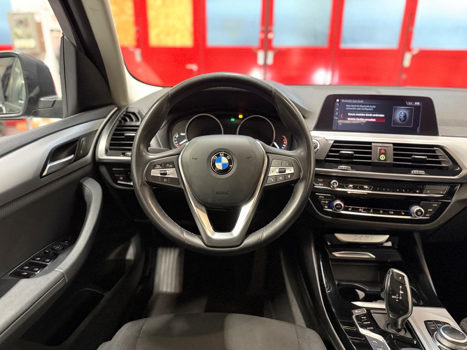 BMW X3 xDrive 20d Steptronic-image-14