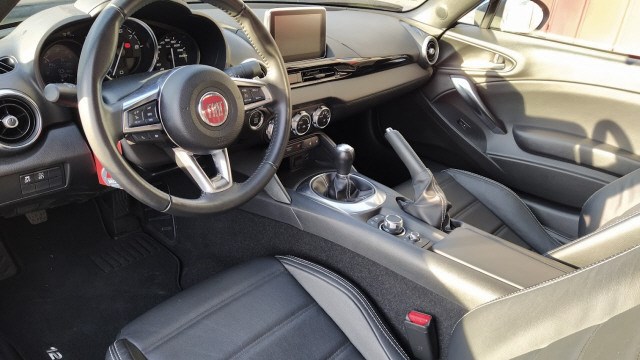 FIAT 124 Spider 1.4 TB Lusso-image-11
