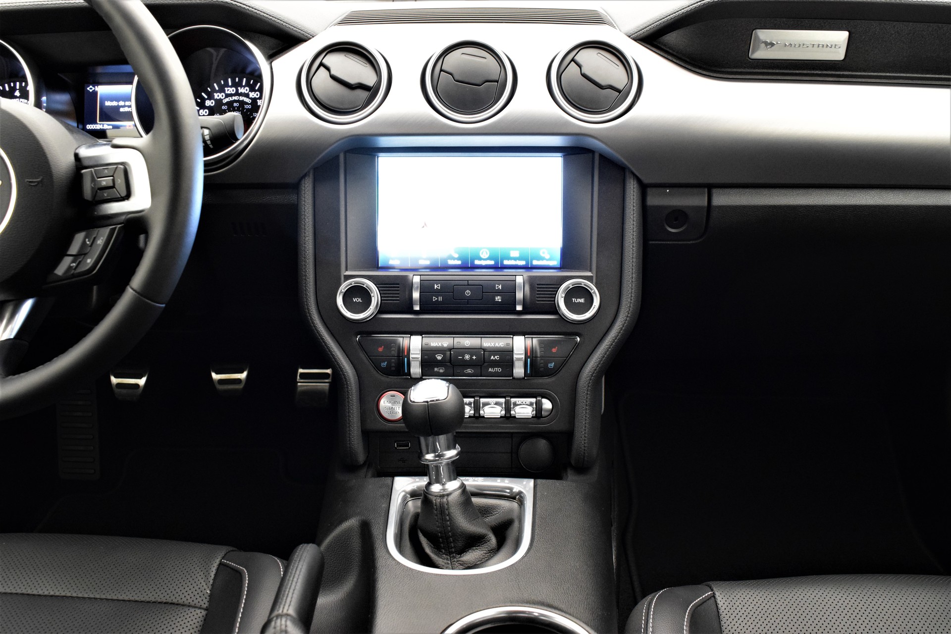 FORD Mustang GT 5.0-image-11