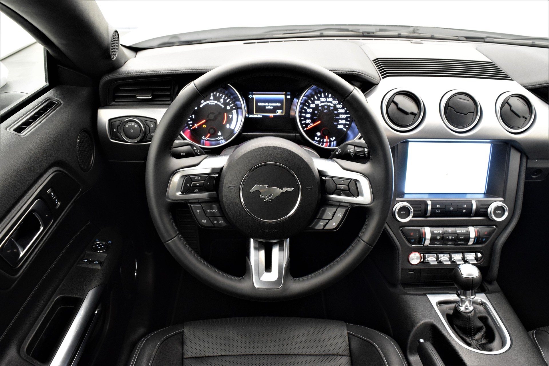 FORD Mustang GT 5.0-image-10