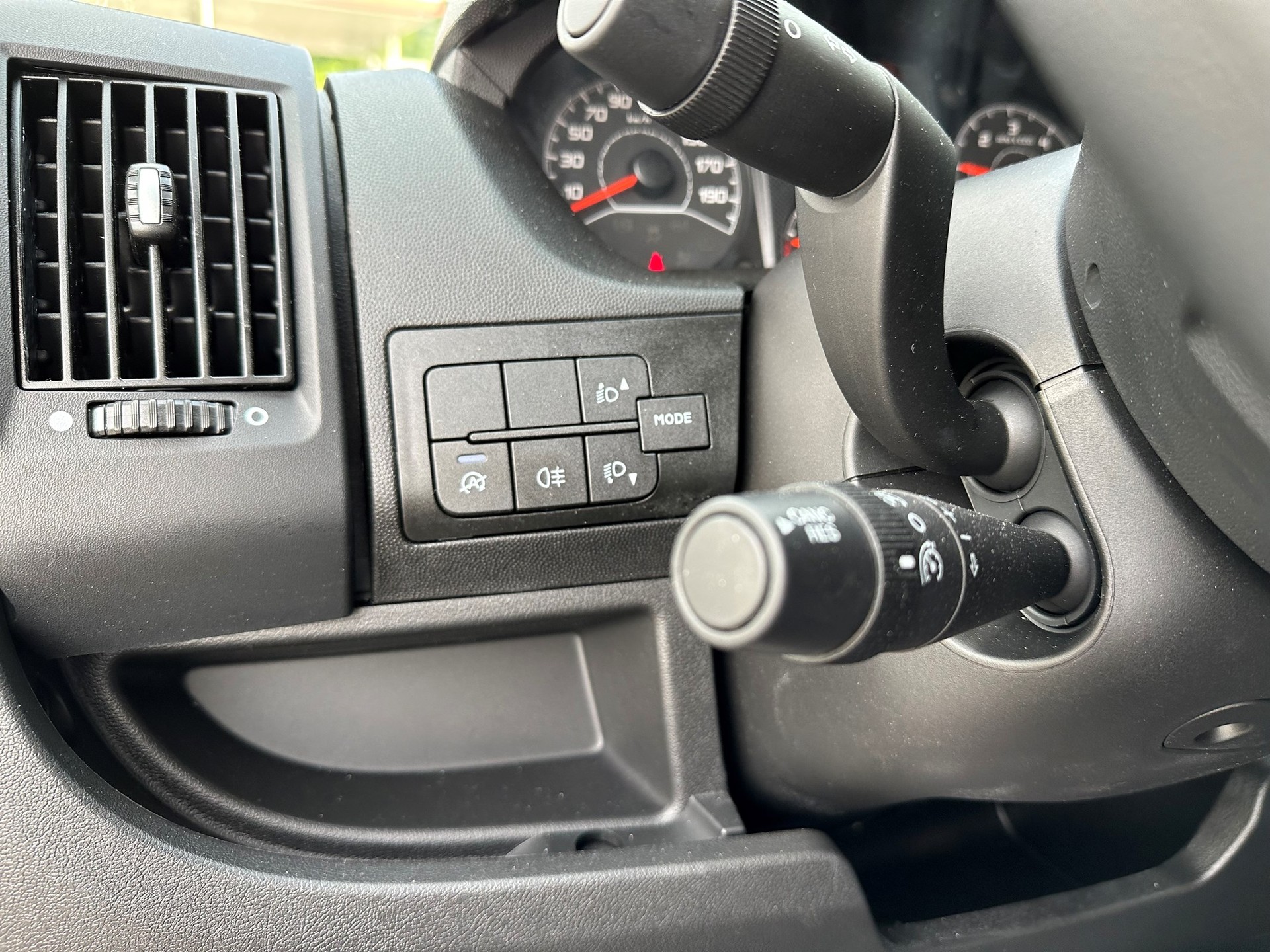 CITROEN Jumper 35 2.2 BHDI 140PS L4H2 7 Sitze, GARANTIE 4 JAHRE! Nur bei uns - Finanzierung OHNE Zins möglich! Alle Grössen verfügbar!-image-15