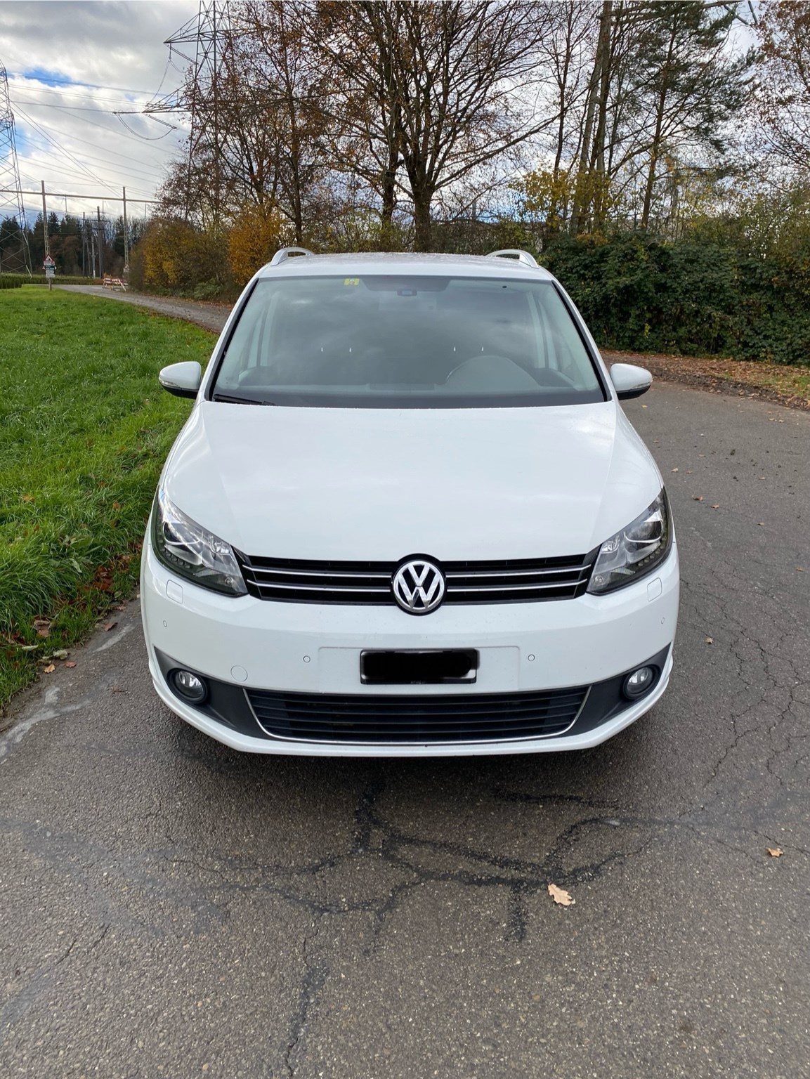 VW Touran Cup Version, 1.6 TDI, DSG, Frisch ab MFK & Frisch ab grossen Service, 8 Fach bereift, Top Austattung-image-2
