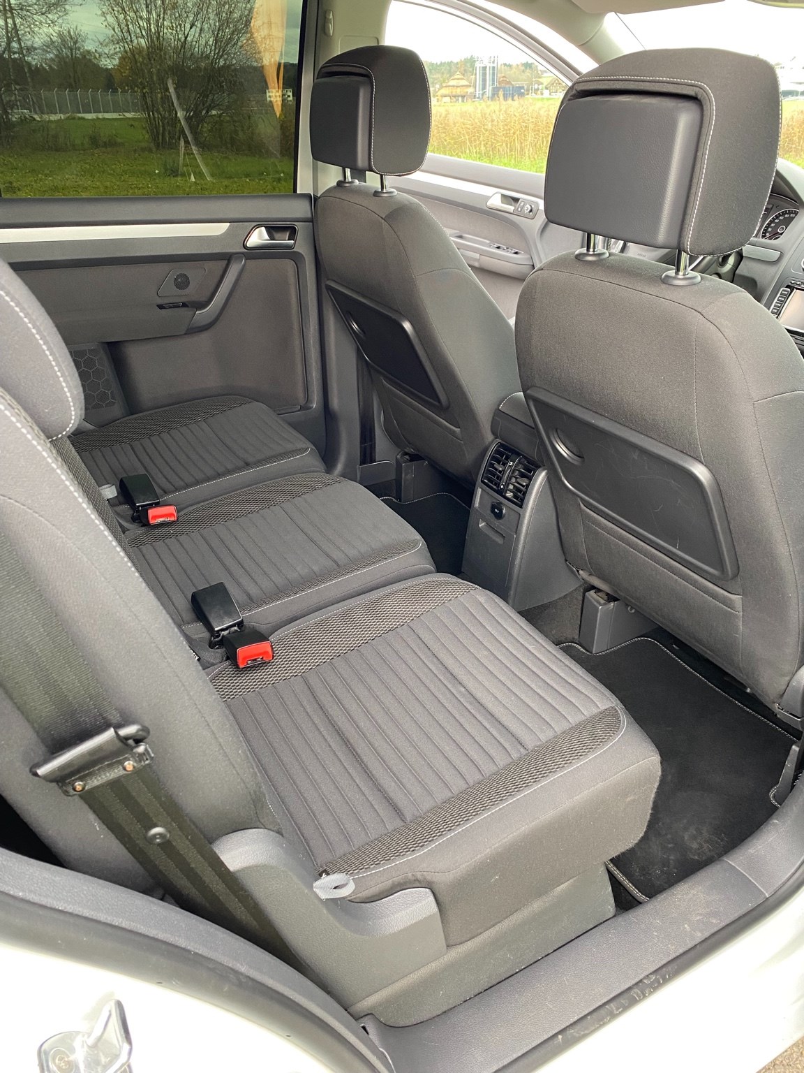 VW Touran Cup Version, 1.6 TDI, DSG, Frisch ab MFK & Frisch ab grossen Service, 8 Fach bereift, Top Austattung-image-8