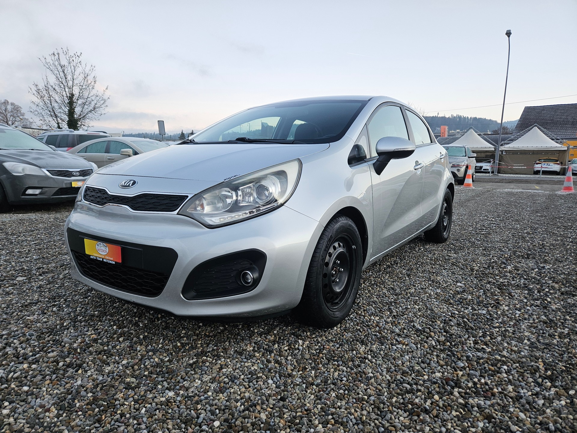 KIA RIO-image-11