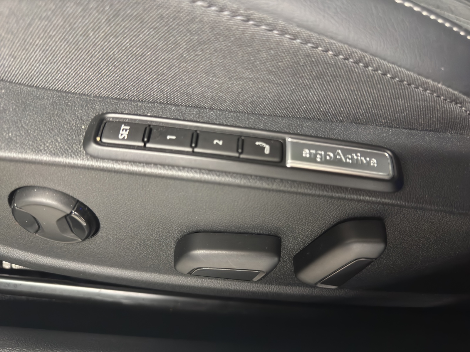 VW Golf 1.5 e TSI mHEV Edition 50 DSG-image-14