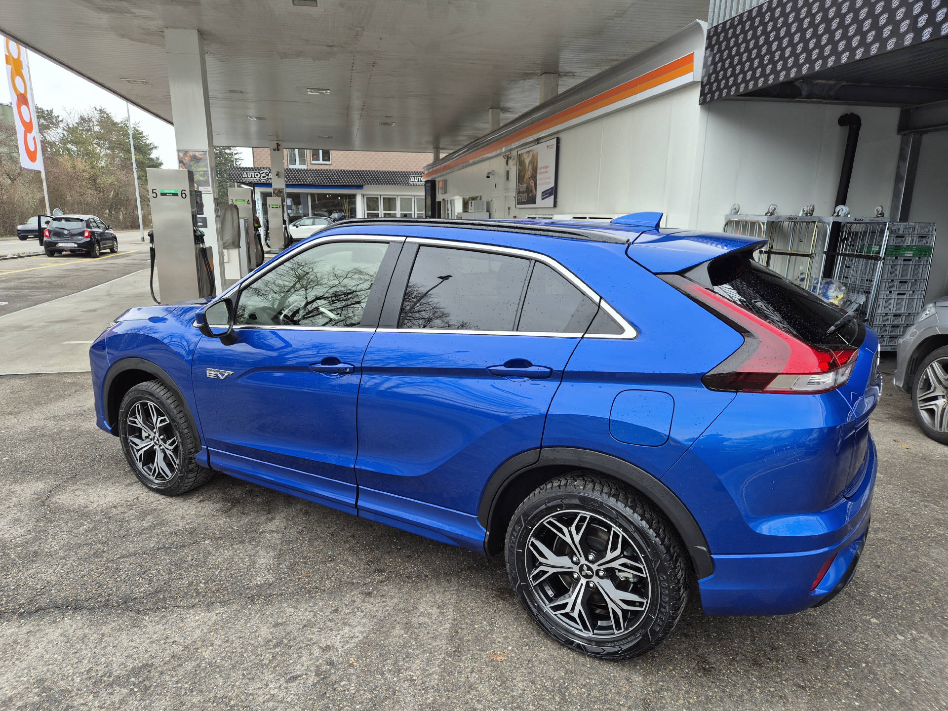 MITSUBISHI Eclipse Cross 2.4 PHEV Instyle 4x4-image-3