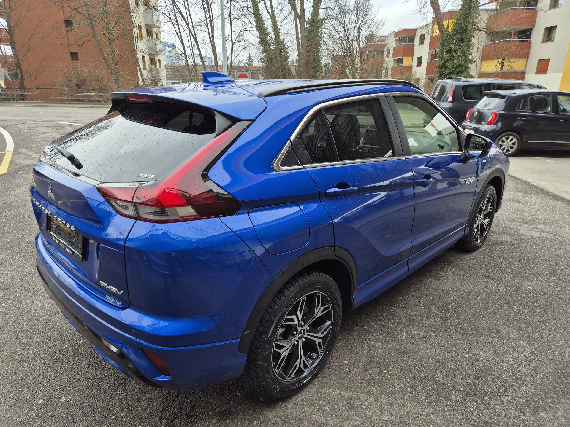 MITSUBISHI Eclipse Cross 2.4 PHEV Instyle 4x4-image-5