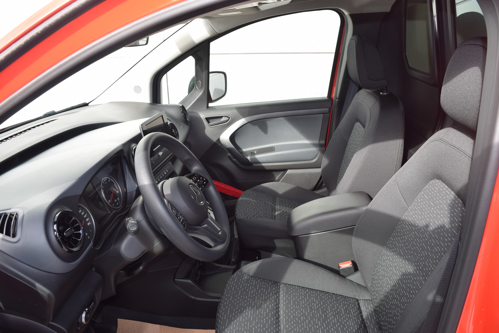 MERCEDES-BENZ eCitan Standard 2716mm S-image-5