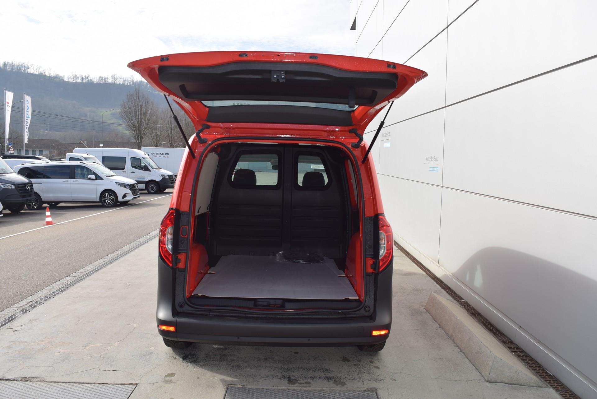 MERCEDES-BENZ eCitan Standard 2716mm S-image-4