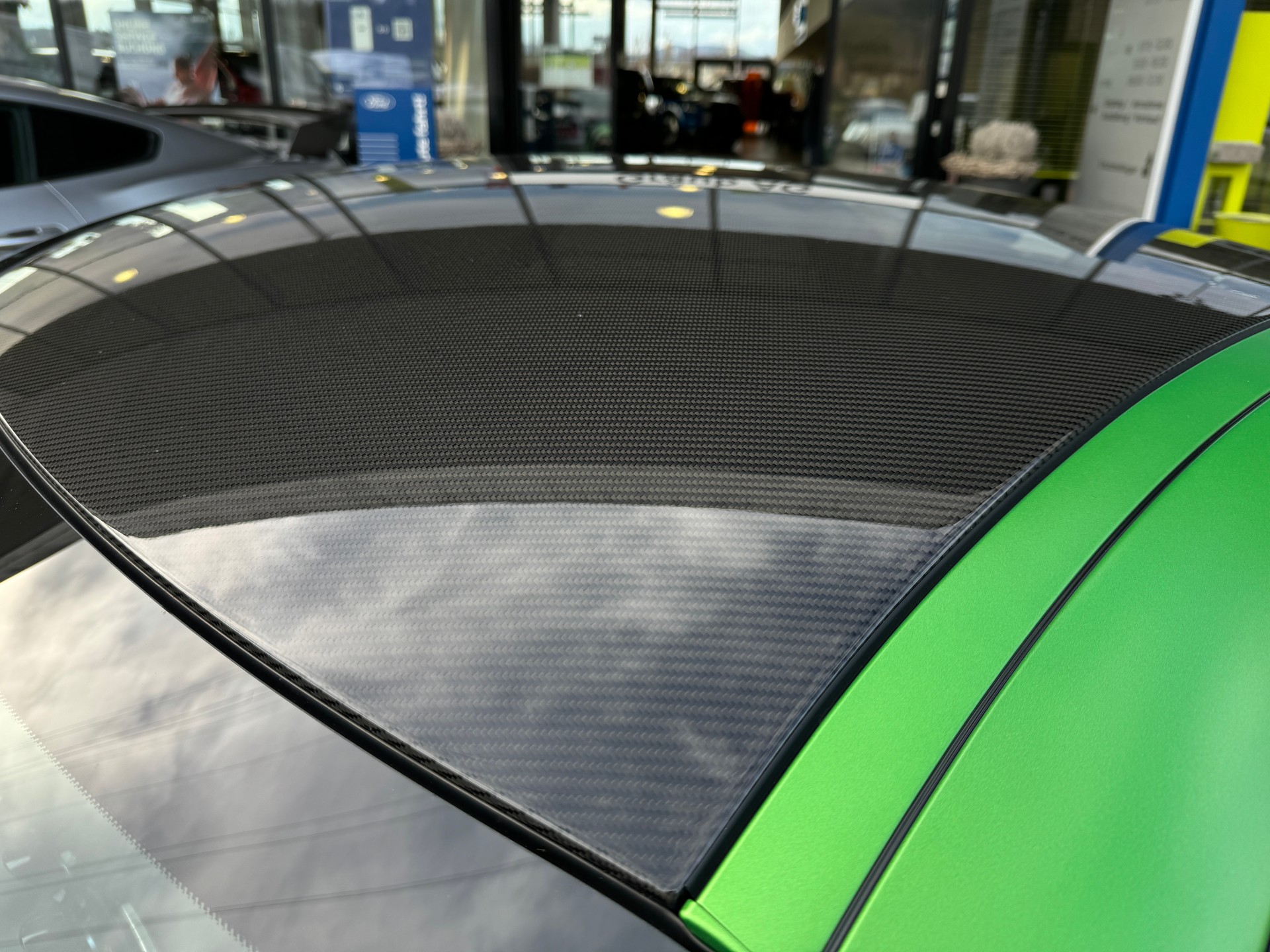 MERCEDES-BENZ AMG GT R Speedshift DCT MAGNO GREEN MATT 3.99%-image-13