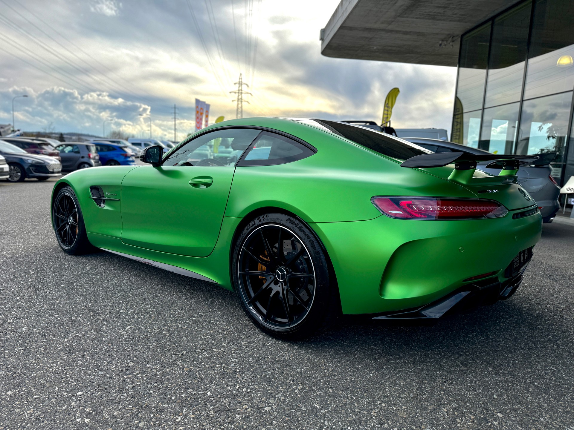 MERCEDES-BENZ AMG GT R Speedshift DCT MAGNO GREEN MATT 3.99%-image-8