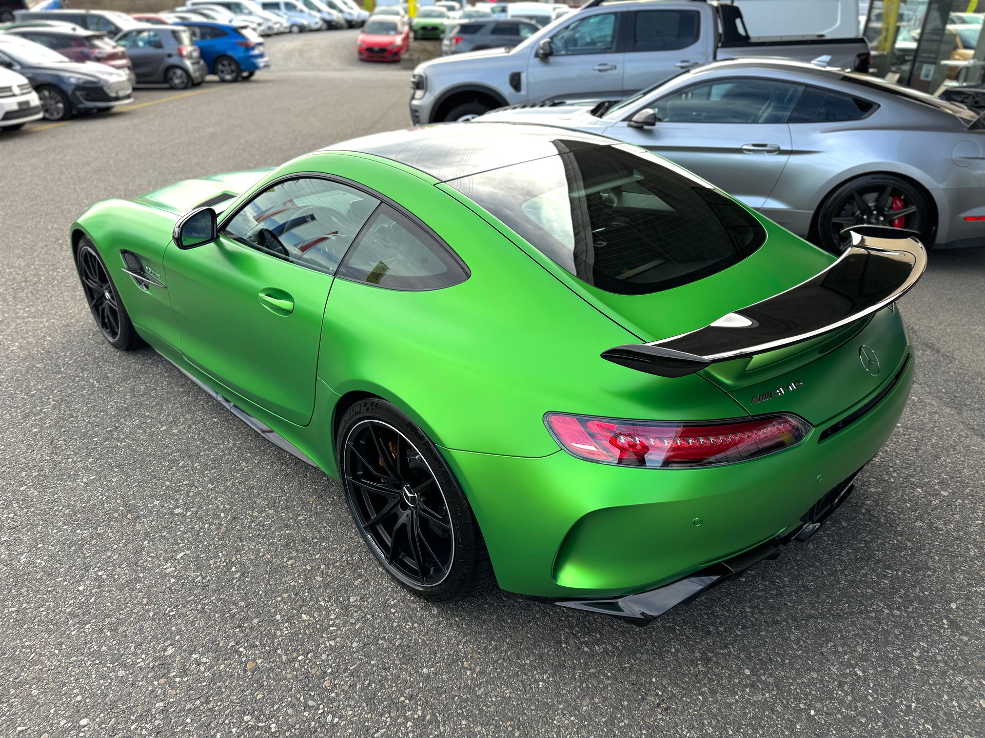 MERCEDES-BENZ AMG GT R Speedshift DCT MAGNO GREEN MATT 3.99%-image-9