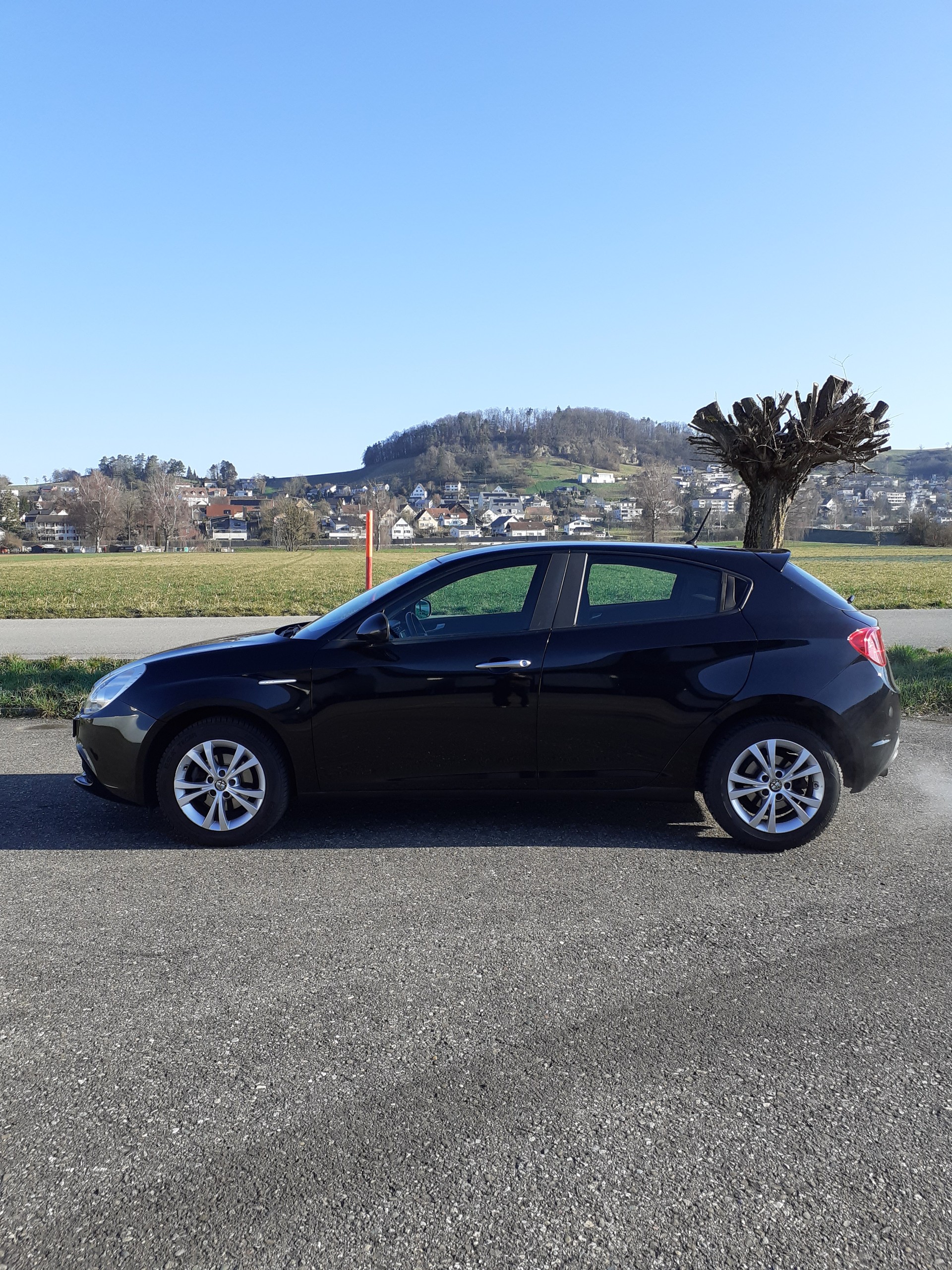 ALFA ROMEO Giulietta 1.4 T Distinctive-image-1