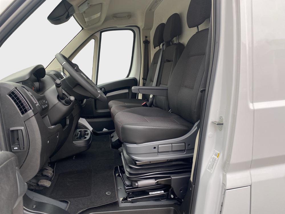 CITROEN Jumper 33 2.2 BlueHDi 140 L2H2-image-15