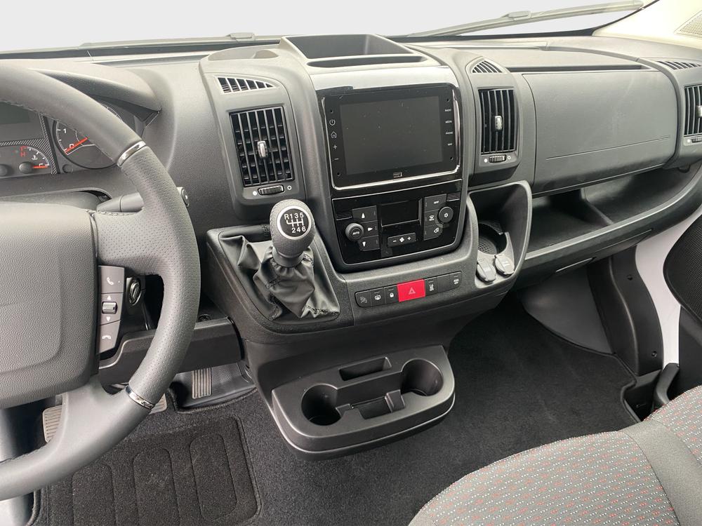 CITROEN Jumper 33 2.2 BlueHDi 140 L2H2-image-12